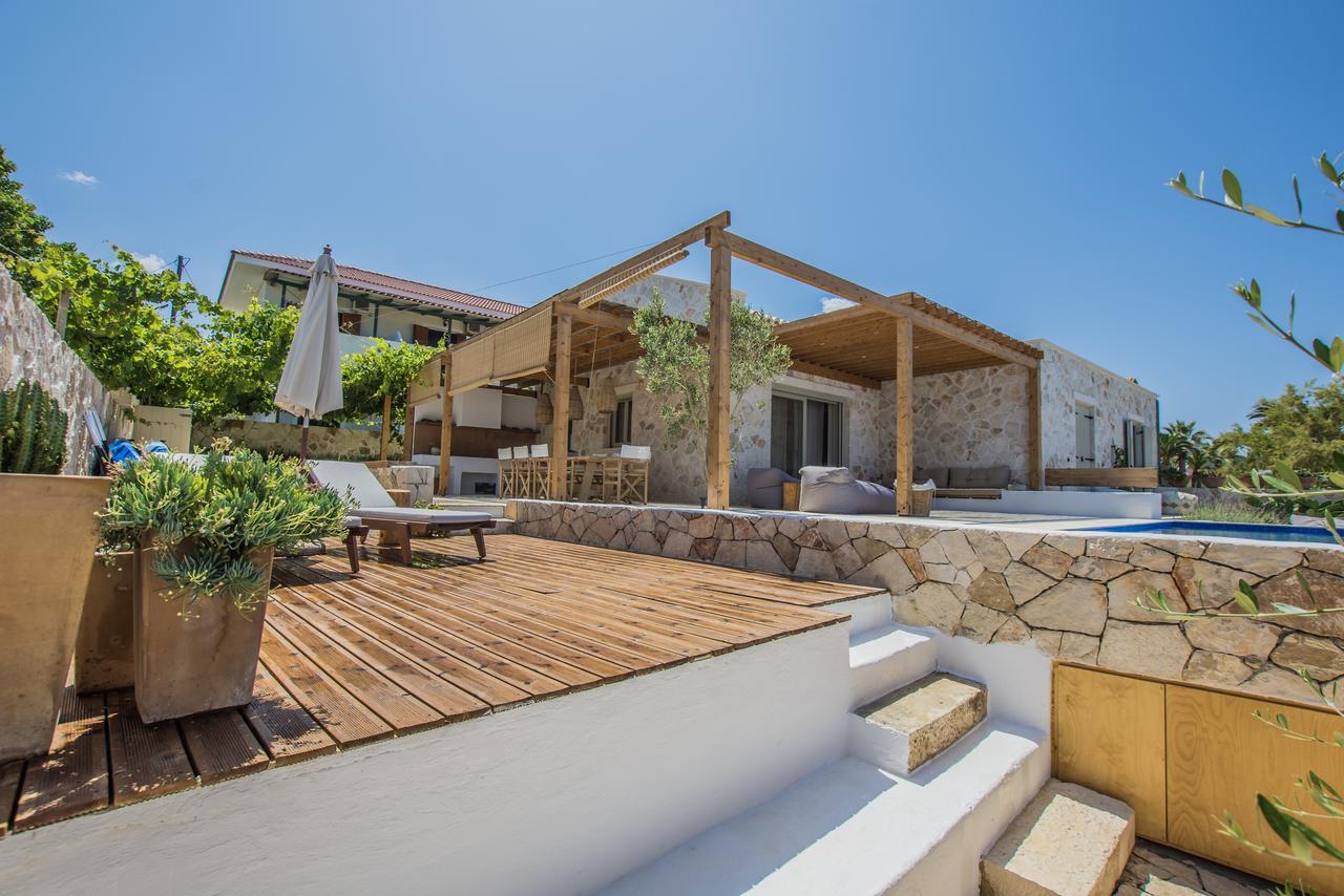 Niova Villa - Seafront, Private Pool And Ionian Sea Views, By Zantewize Alykes  Luaran gambar